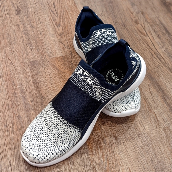 APL Shoes - APL TechLoom Bliss Black/White/Ombre